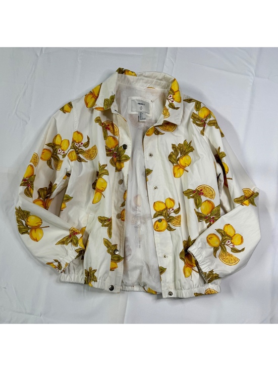 Forever 21 Jackets & Blazers - Forever 21 White Lemon Print Lightweight Jacket Size S